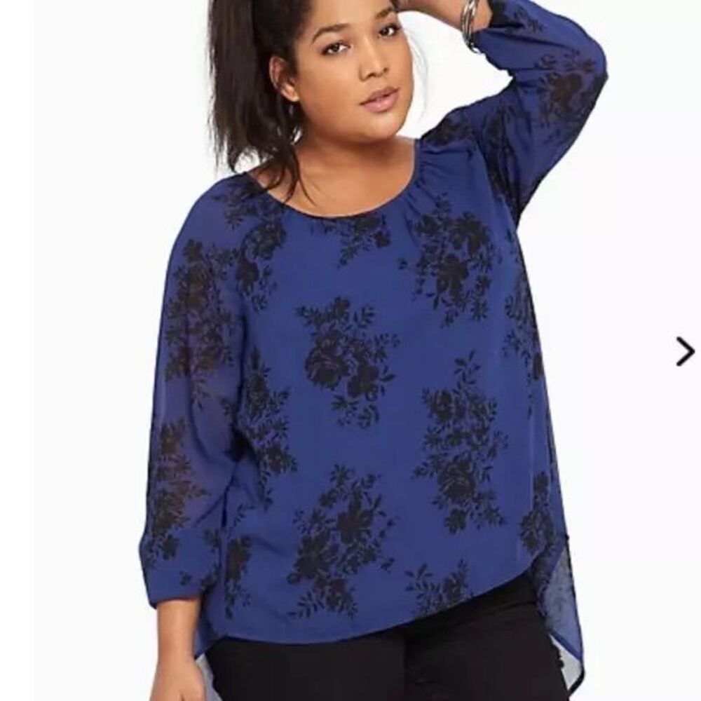 Torrid Blue Black Floral Sheer Long‎ Sleeve Scoop Neck Blouse Top Shirt Size 2
